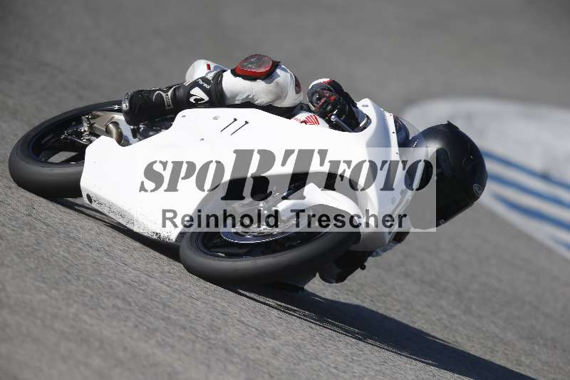 /Archiv-2024/02 29.01.-02.02.2024 Moto Center Thun Jerez/Gruppe schwarz-black/185